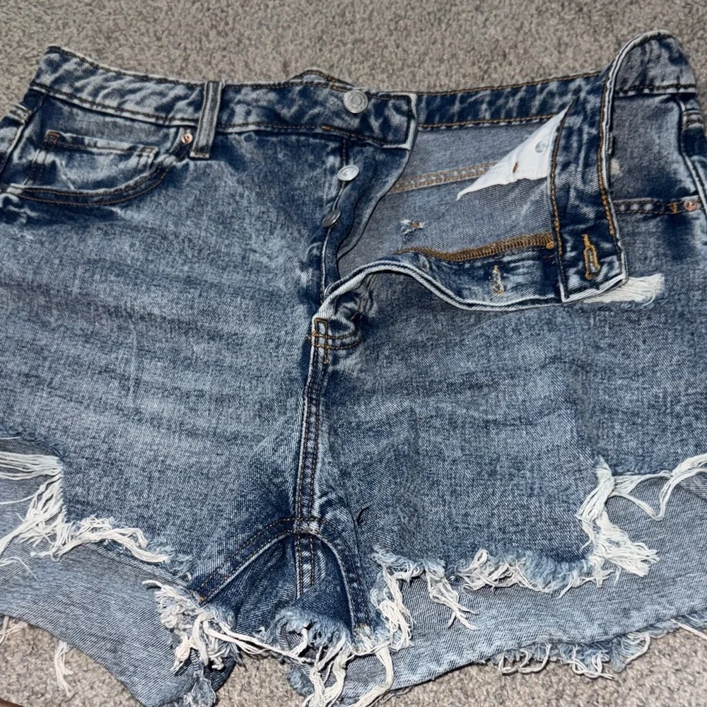 Wild Fable Blue Distressed Jean Shorts - Picture 7 of 7